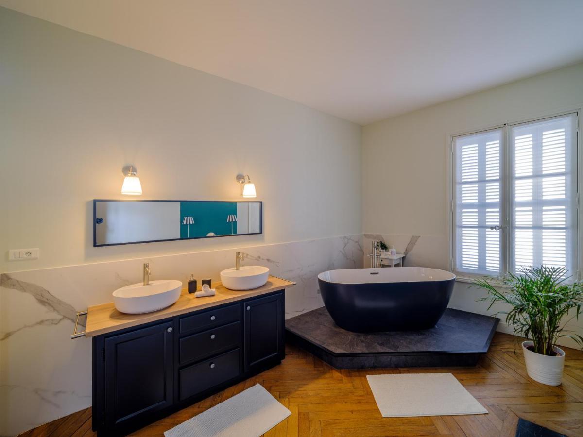 Aux Marquises Hotel Saumur Bagian luar foto