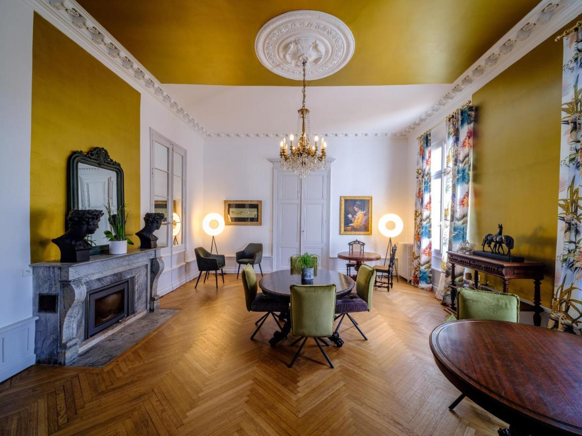 Aux Marquises Hotel Saumur Bagian luar foto